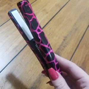 Remington Pink Giraffe Mini Straightener